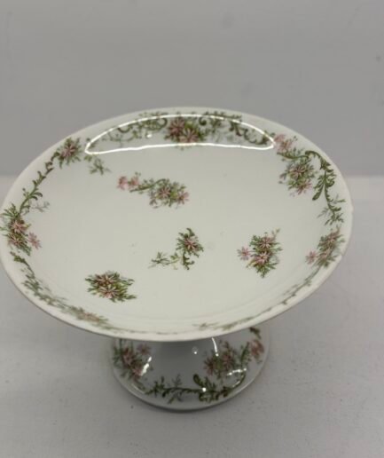 Fuente Limoges con pie para dulces