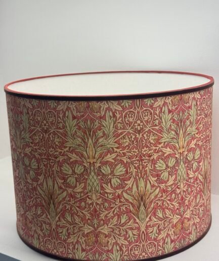 Pantalla William Morris fresa 35 cm