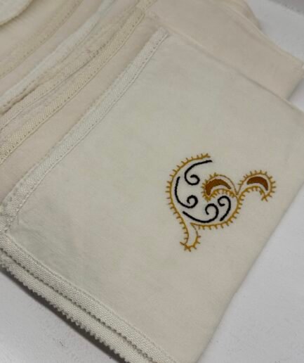 6 servilletas lino vintage , bordadas a mano