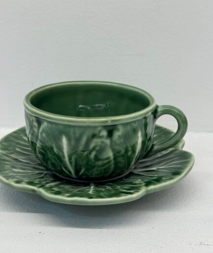 Taza de té repollo verde