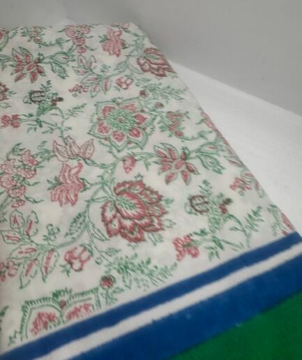 Mantel verde flores