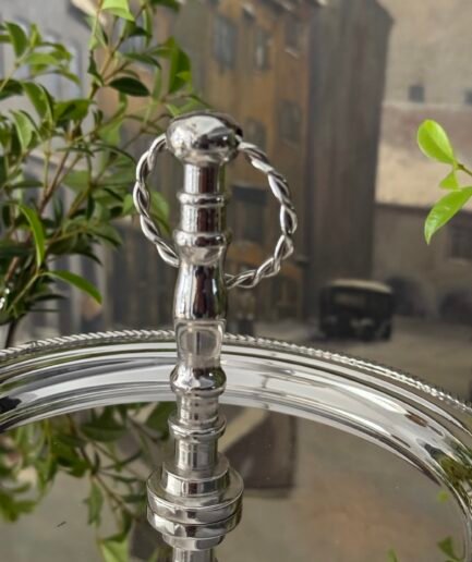 Fuente de tres pisos, baño de plata